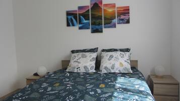 3 chambres, fer et planche Ă repasser, Wi-Fi gratuit, draps fournis