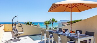 Luxury Villa with Seaview and private Beach access