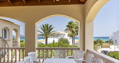 Luxury Villa with Seaview and private Beach access
