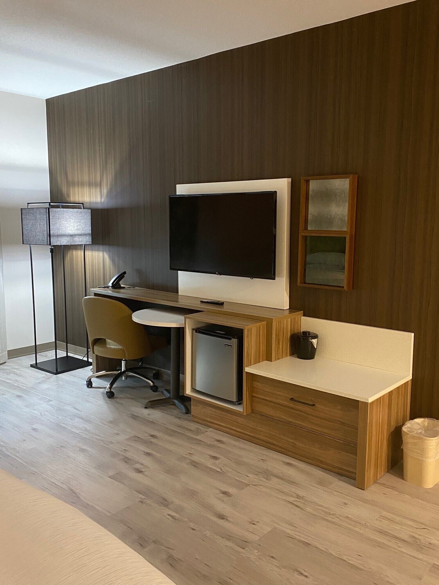 deluxe room, 2 queen beds, non smoking | desk, laptop workspace, iron/ironing board, free wifi