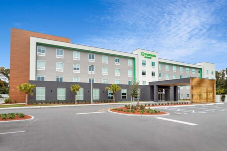 Wyndham Garden Orlando Airport - Image 19