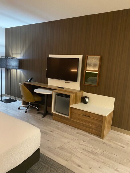 Wyndham Garden Orlando Airport - Image 10