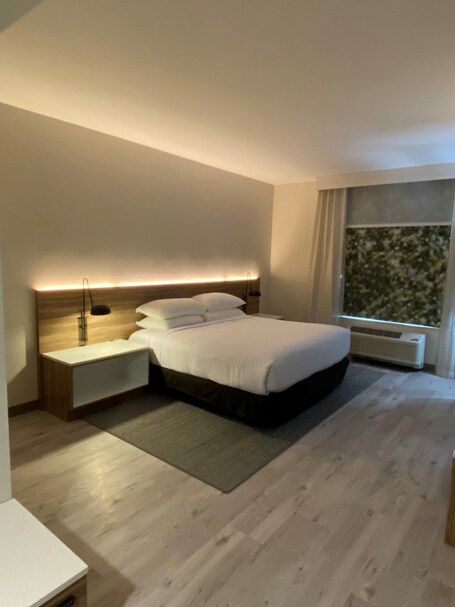Wyndham Garden Orlando Airport - Image 2