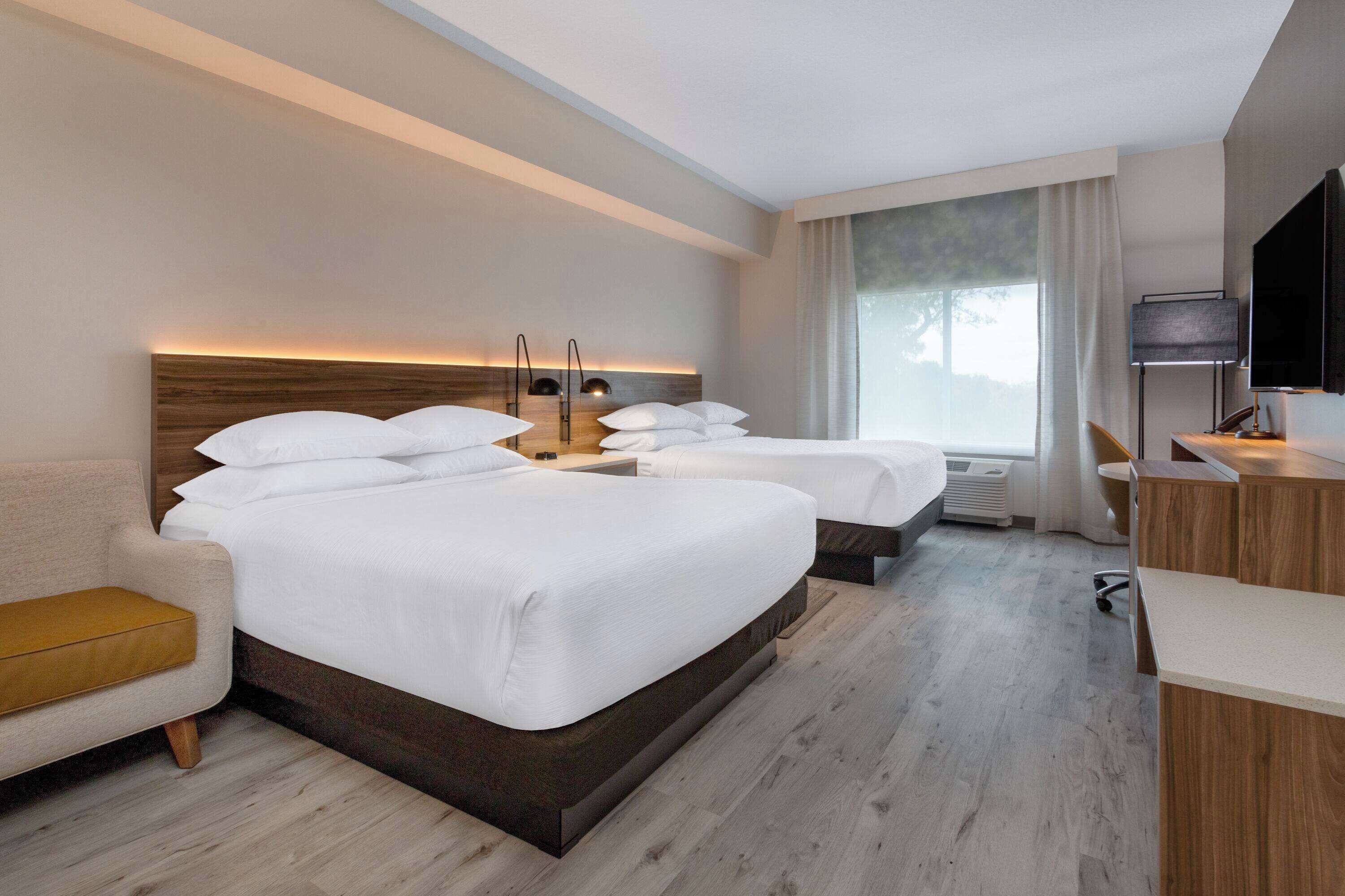 Photo - Wyndham Garden Orlando Airport - Free Airport Shuttle