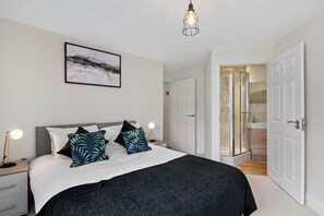 2 bedrooms, iron/ironing board, travel cot, free WiFi - Hawthorn - Oxford with Parking and Garden (Oxford)