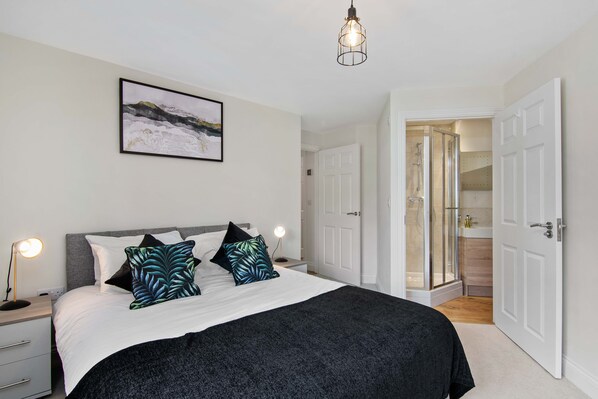 2 bedrooms, iron/ironing board, travel crib, free WiFi