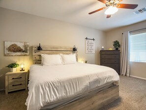 3 bedrooms, desk, iron/ironing board, free WiFi