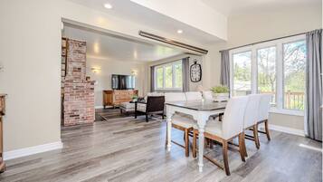 TV connectée, cheminée