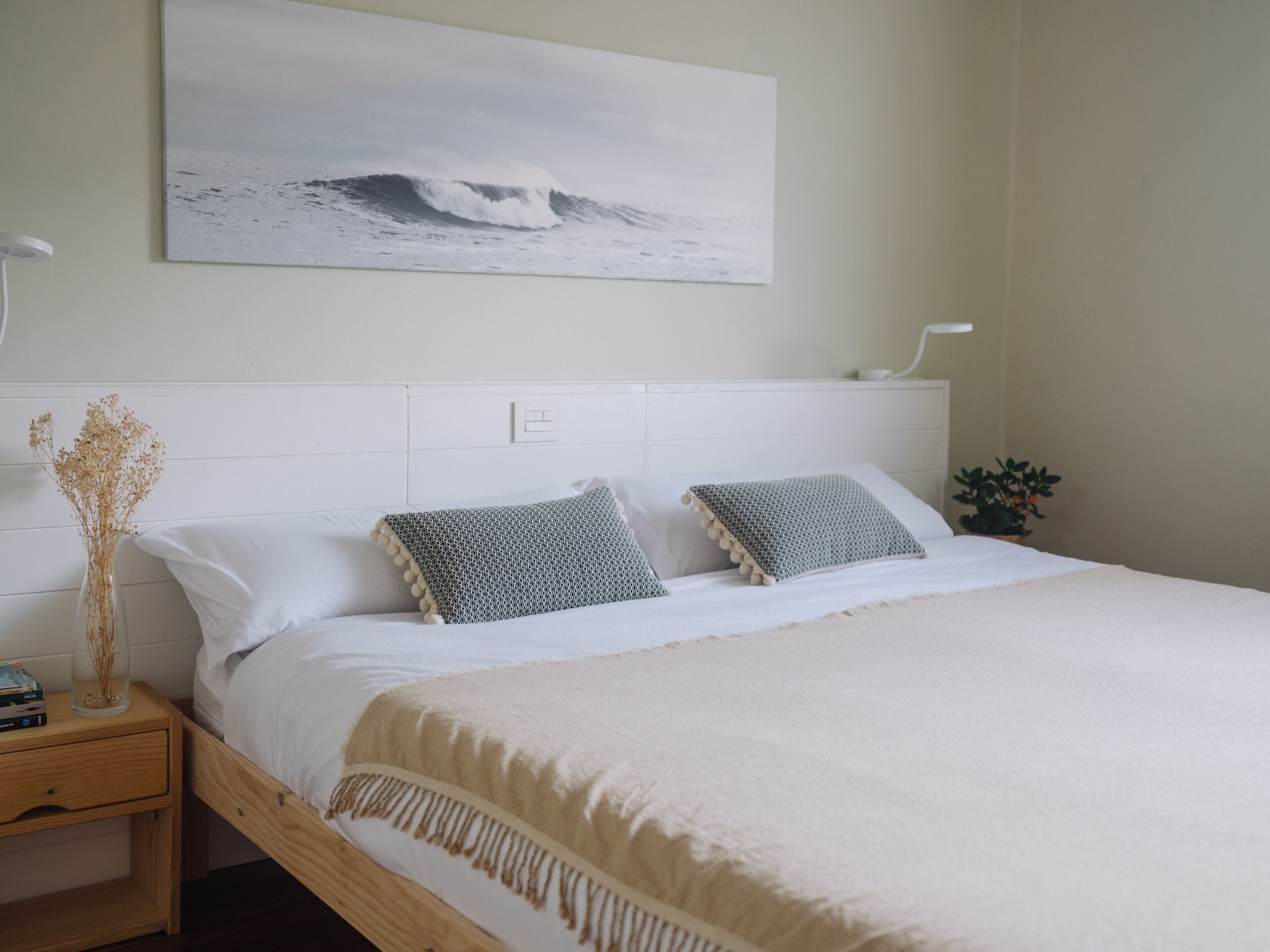 5 bedrooms, desk, iron/ironing board, free WiFi