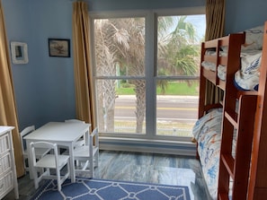 3 bedrooms, travel cot, free WiFi, bed sheets