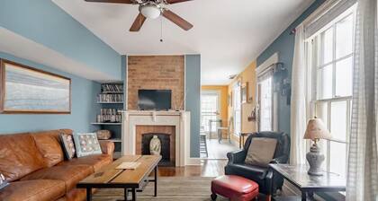 Artist's Guest Quarters in Grant Park