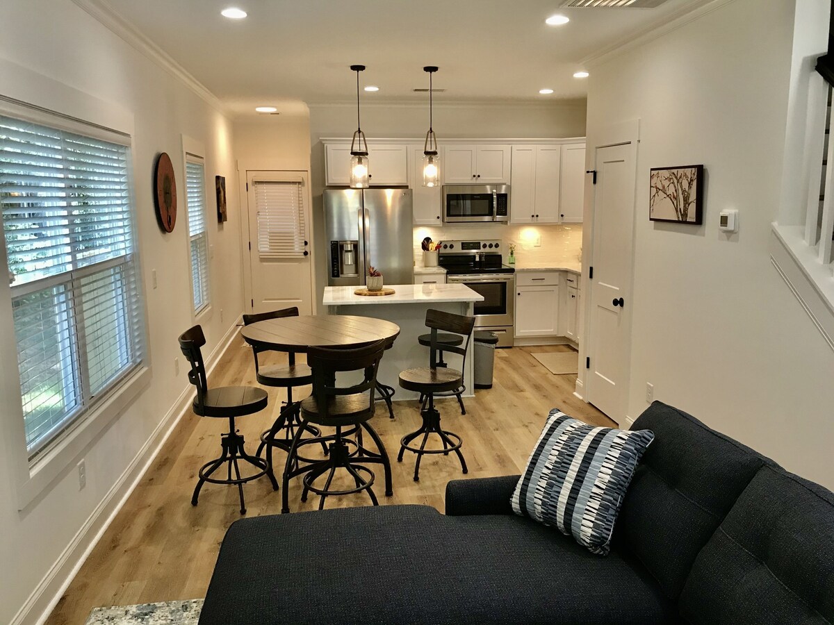 Wonderful New Townhome Steps to Downtown Greenville