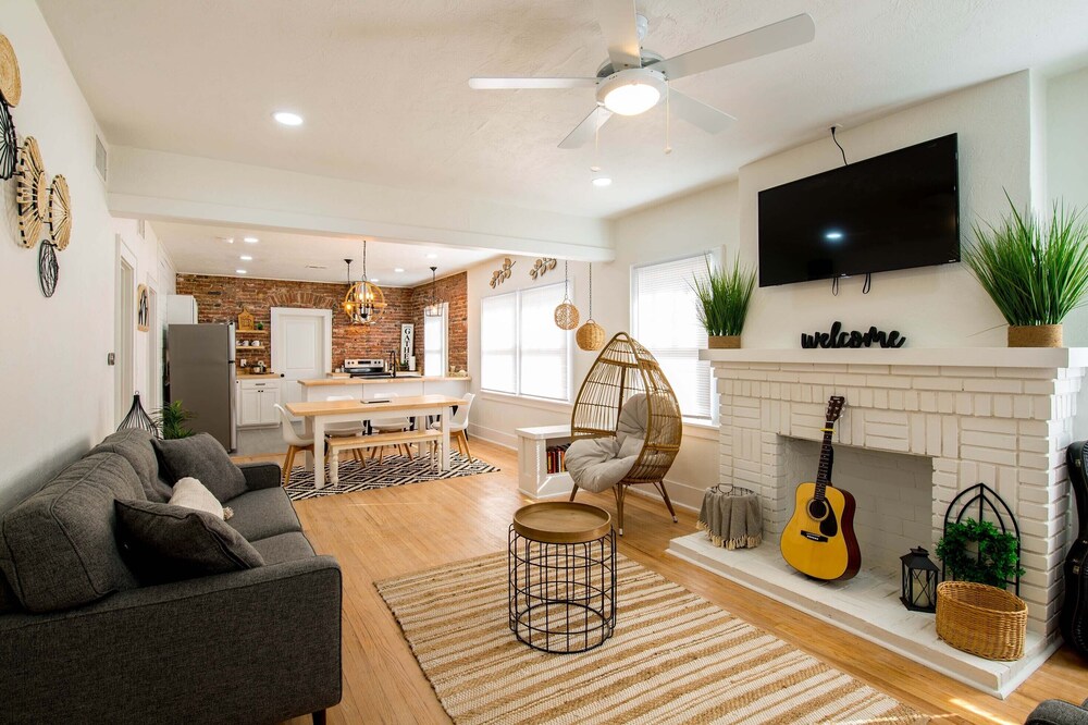 Sunset Heights Bungalow near Downtown and UTEP