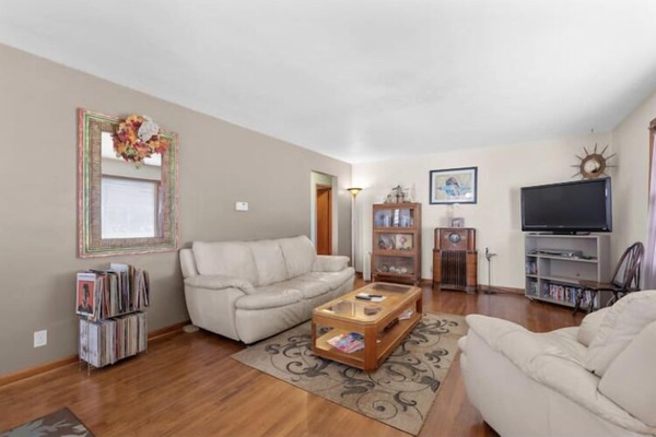 Smart TV, reproductor de DVD, libros