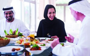 Petit déjeuner buffet (90 AED par personne)