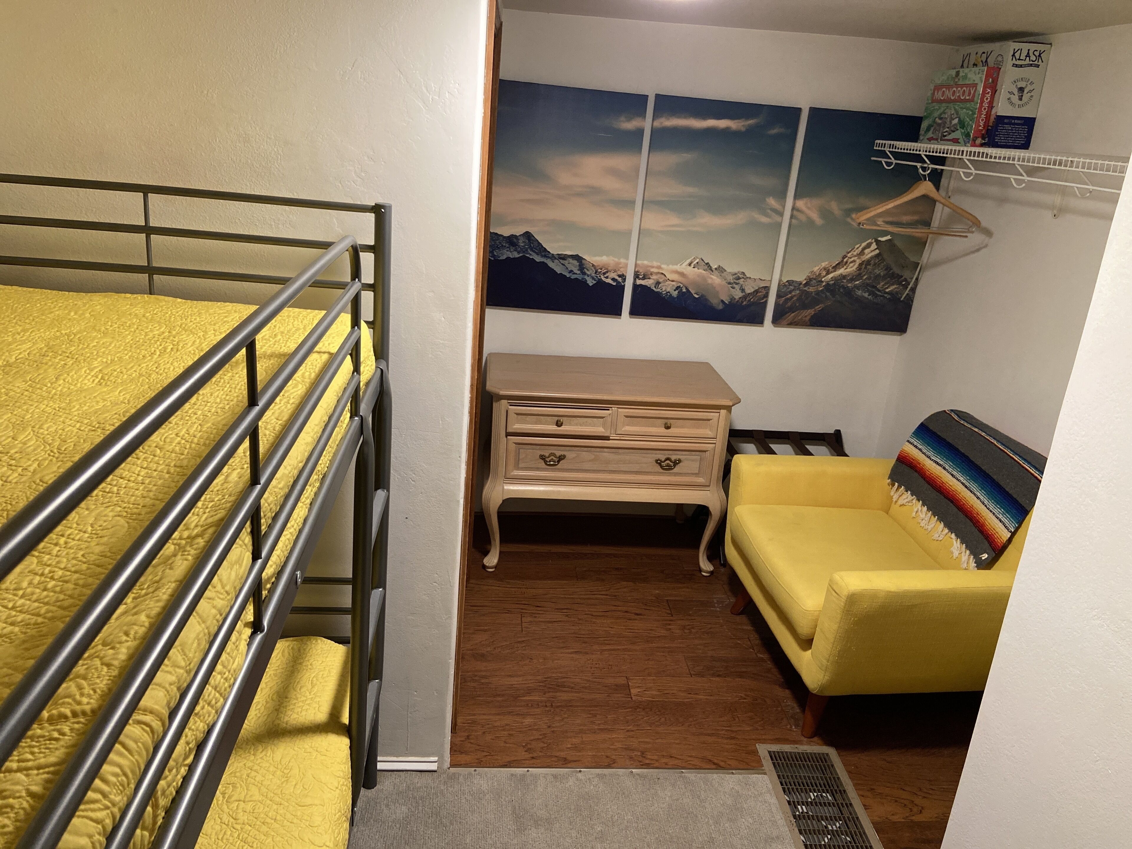 Entire house with big views & privacy