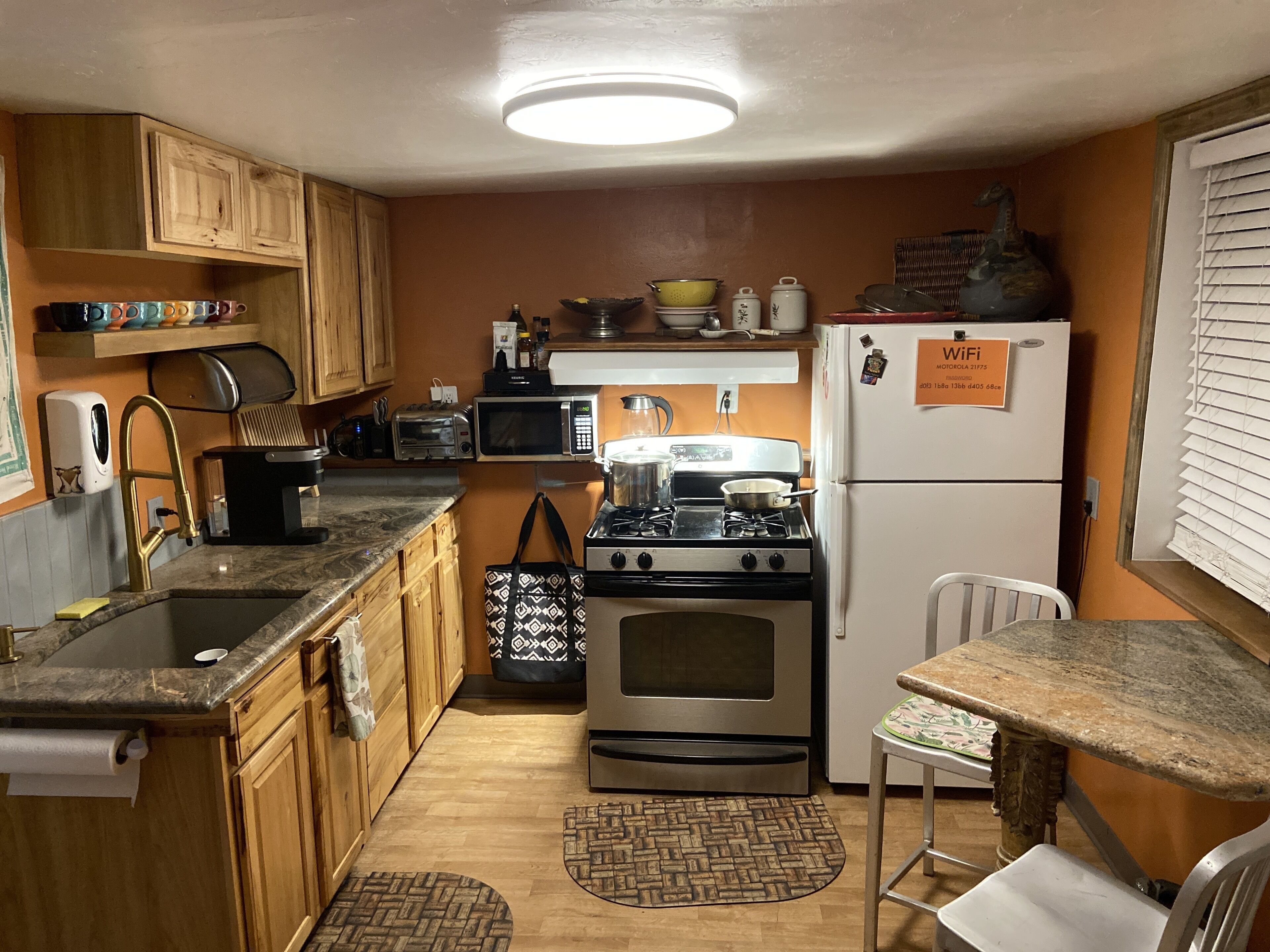 Entire house with big views & privacy