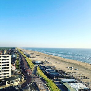 Una spiaggia nelle vicinanze