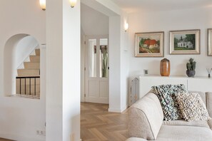 Tv, pejs, stereoanlæg