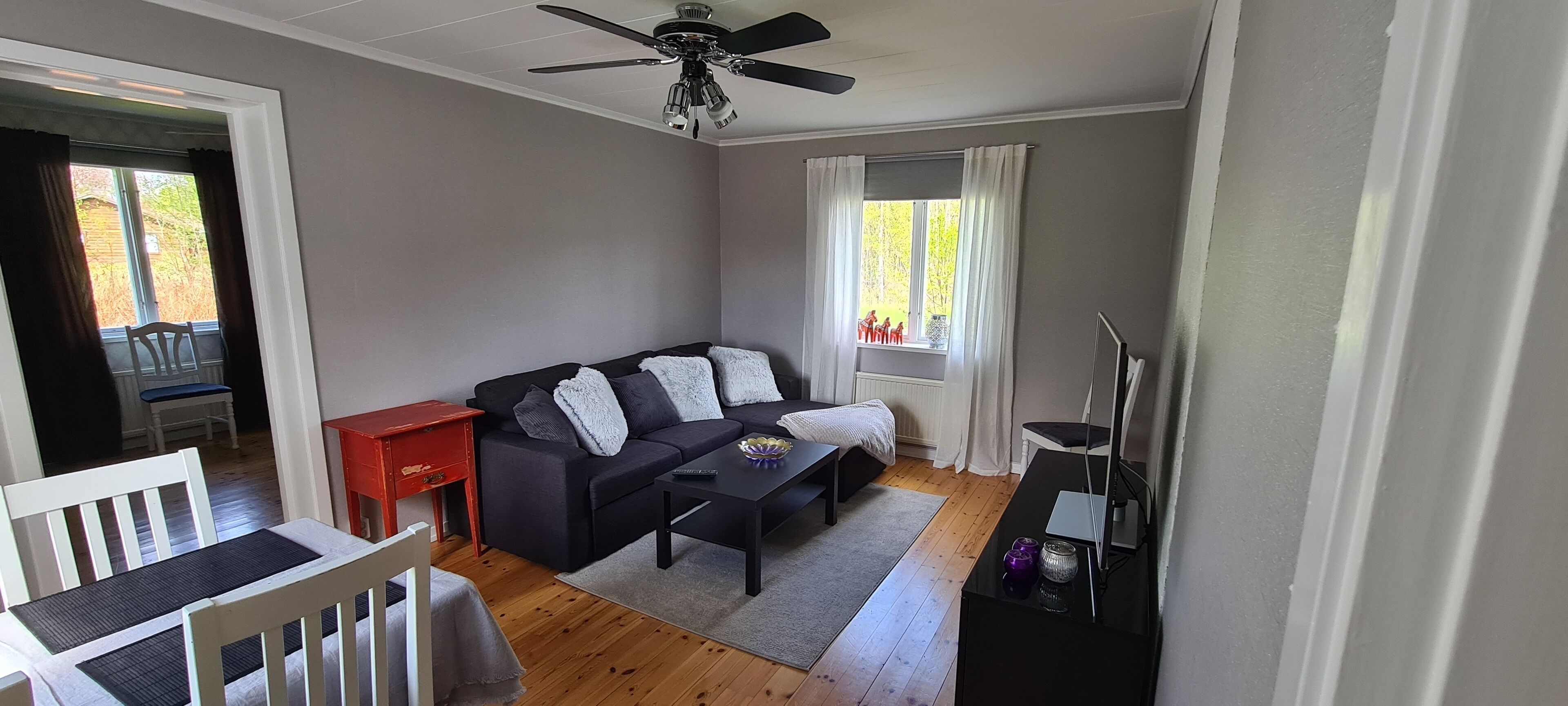 Hel Stuga för 4 i Härlig Bymiljö