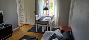 Smart TV - Hel Stuga för 4 i Härlig Bymiljö (Dalarnas län)