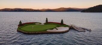 Ultimate Coeur d'Alene Retreat – Hot Tub, Arcade Fun & Year-Round Adventure!
