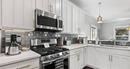 Ultimate Coeur d'Alene Retreat – Hot Tub, Arcade Fun & Year-Round Adventure!