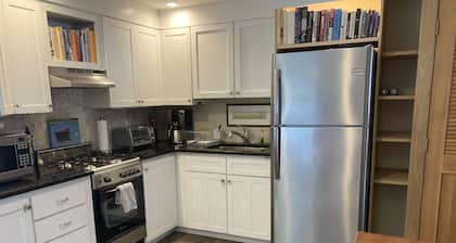 Charming Montauk Getaway centrally located