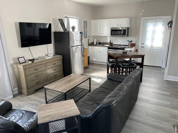 Televisión, oficina