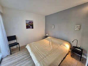 2 bedrooms