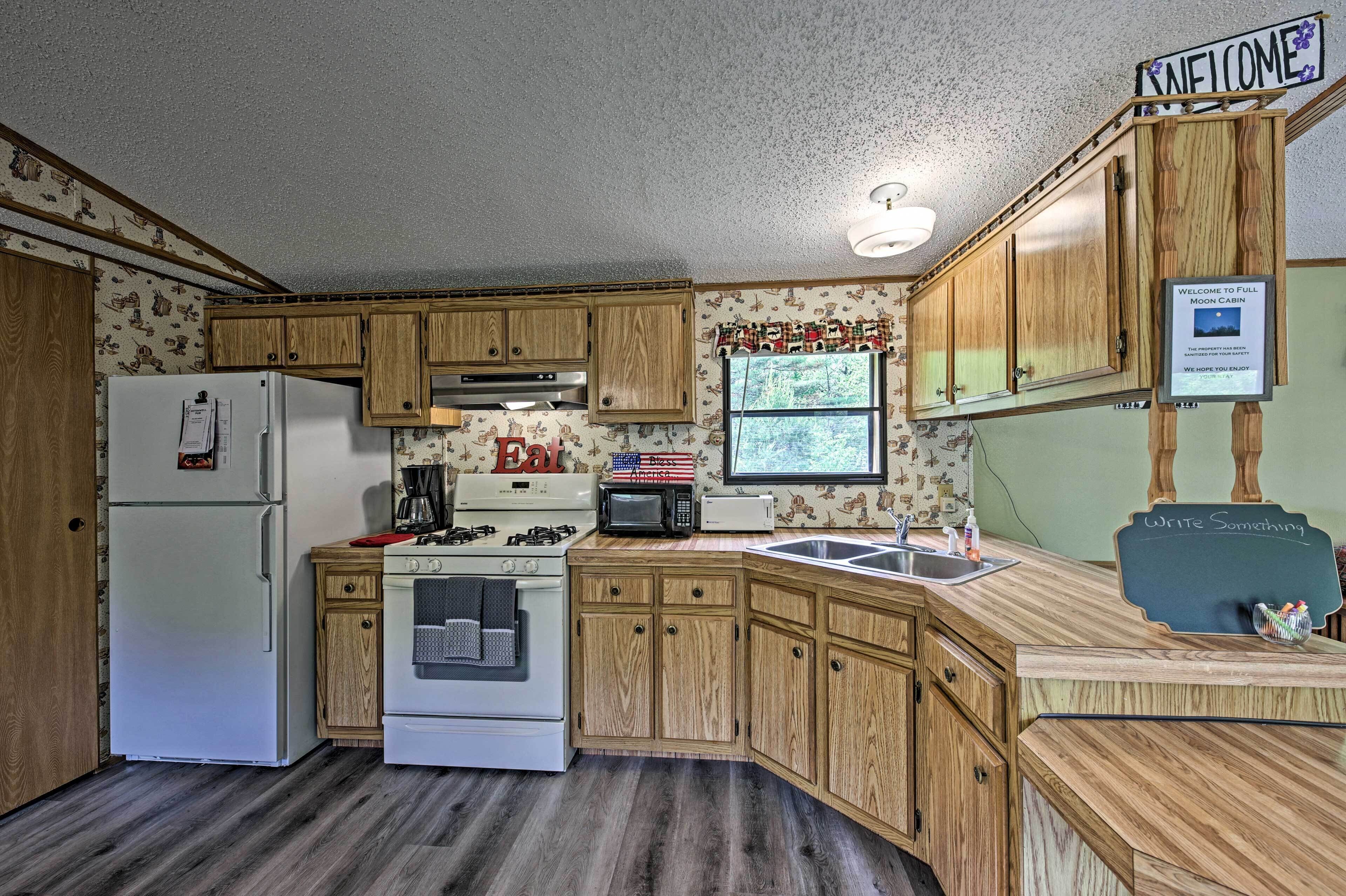 Secluded Woodsy Cabin: Hike, Fish, Hunt + ATV!