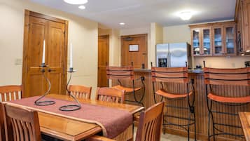 Condo, 1 Bedroom | Private kitchen | Fridge, oven, dishwasher, coffee/tea maker