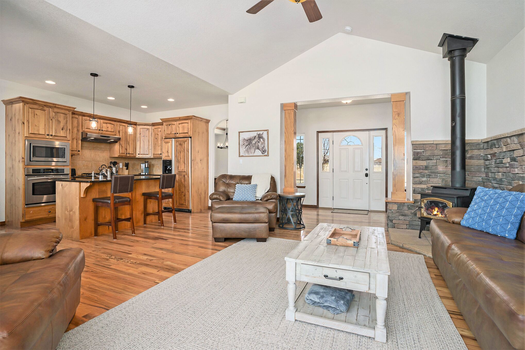 Kick Back at the Ranch House - Near Colorado  Springs & Monument Colorado