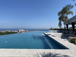 Outdoor pool, a heated pool