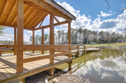 Pet-Friendly Lakehouse: View Tower + Fire Pit!