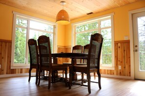 Dining - Beautiful house with private lake and ultimate privacy - Hideaway Chalet (North Okanagan D)