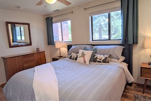 4 bedrooms, desk, iron/ironing board, free WiFi