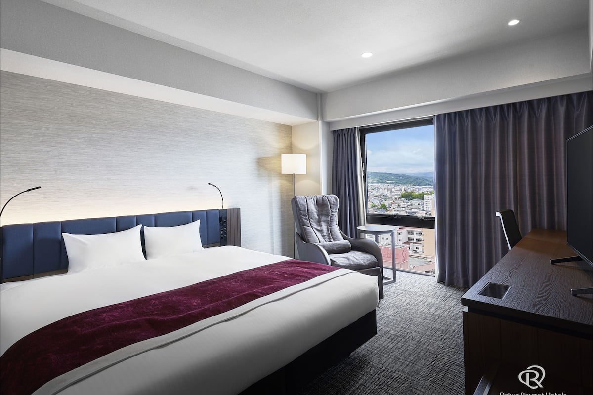 down duvets, in-room safe, desk, laptop workspace