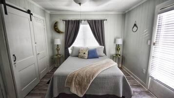 2 chambres, fer et planche à repasser, Wi-Fi gratuit, draps fournis