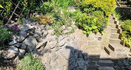 Victorian Garden Cottage Buxton