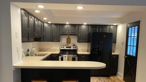 Unclassified image, 2 of 14, button - 4-Bedroom Downtown Main St , great location! (Old Forge)