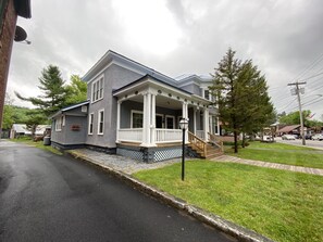 Exterior - 4-Bedroom Downtown Main St , great location! (Old Forge)