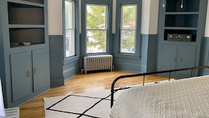 Unclassified image, 3 of 14, button - 4-Bedroom Downtown Main St , great location! (Old Forge)