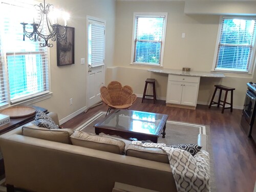Spacious 2 Bedroom Private Apartment - Atlanta