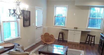 Spacious 2 Bedroom Private Apartment - Atlanta