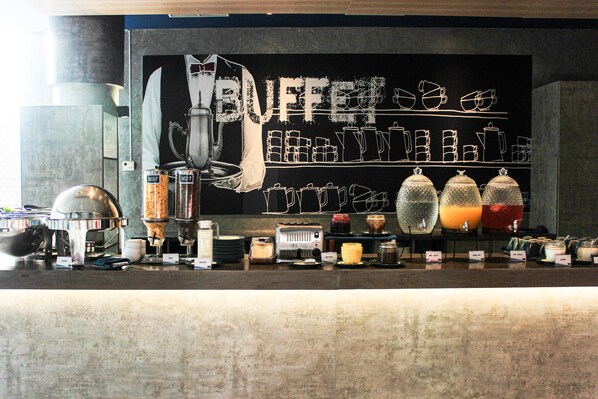 Esmorzar diari d'estil bufet (50000 IDR per persona)