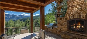 BBQ/picnic area - Picture Perfect by Exceptional Stays (Telluride)
