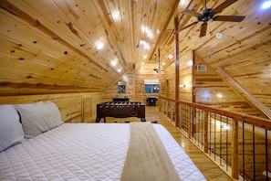 Room - Where Time Stands Still! (Broken Bow)