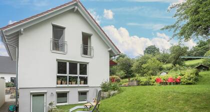 Ferienwohnung "Haus Afaldra" mit WLAN und Garten