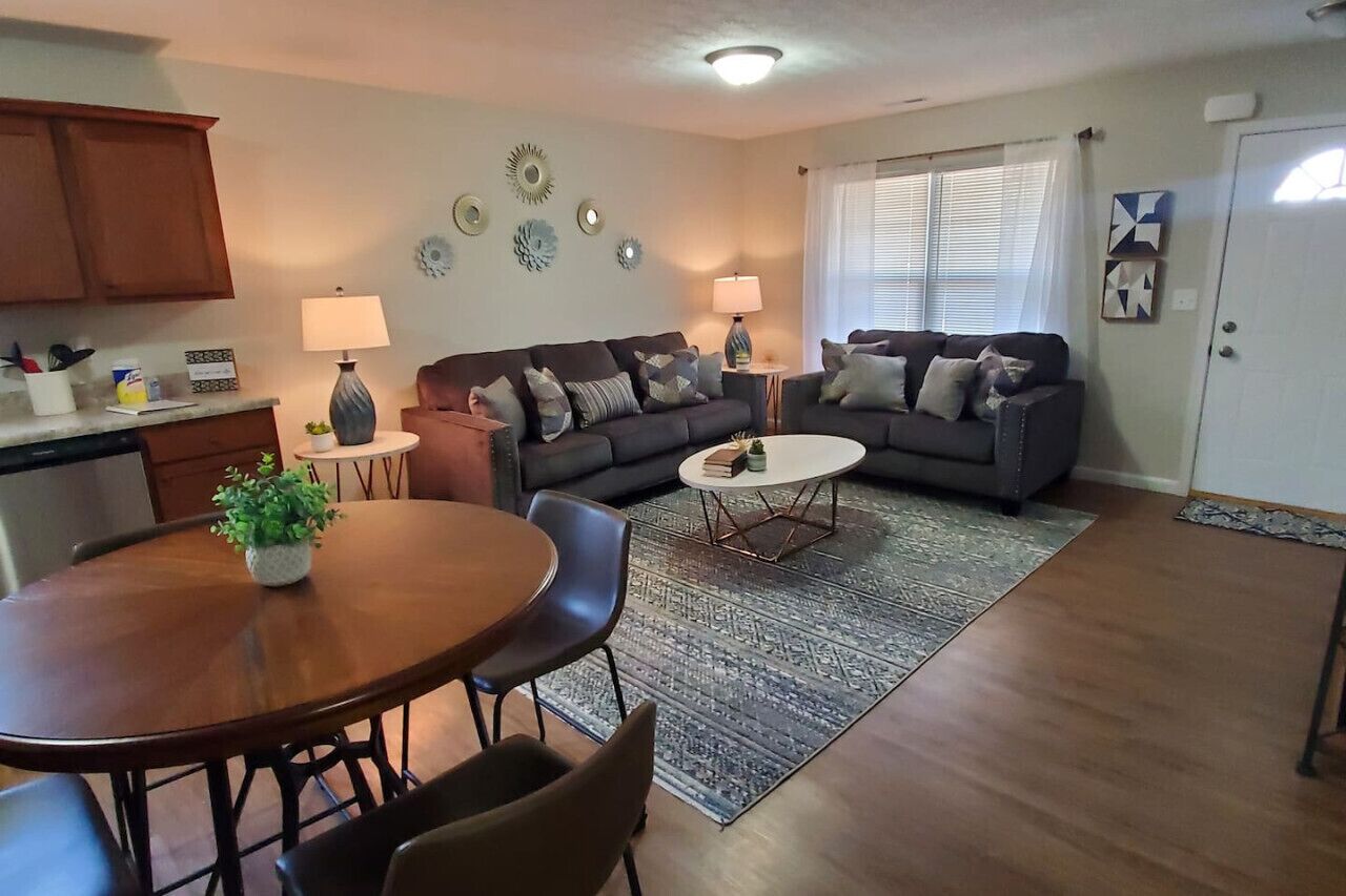 708 Diamond Loop · 708 Diamond Loop New Listing - Middletown, OH